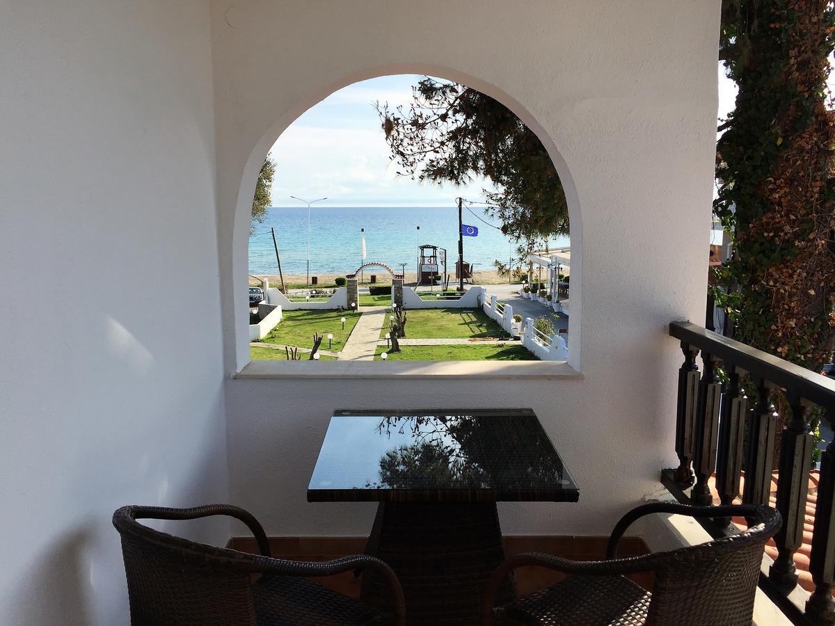 Georgalas Sun Beach Rooms Nea Kallikrateia 外观 照片