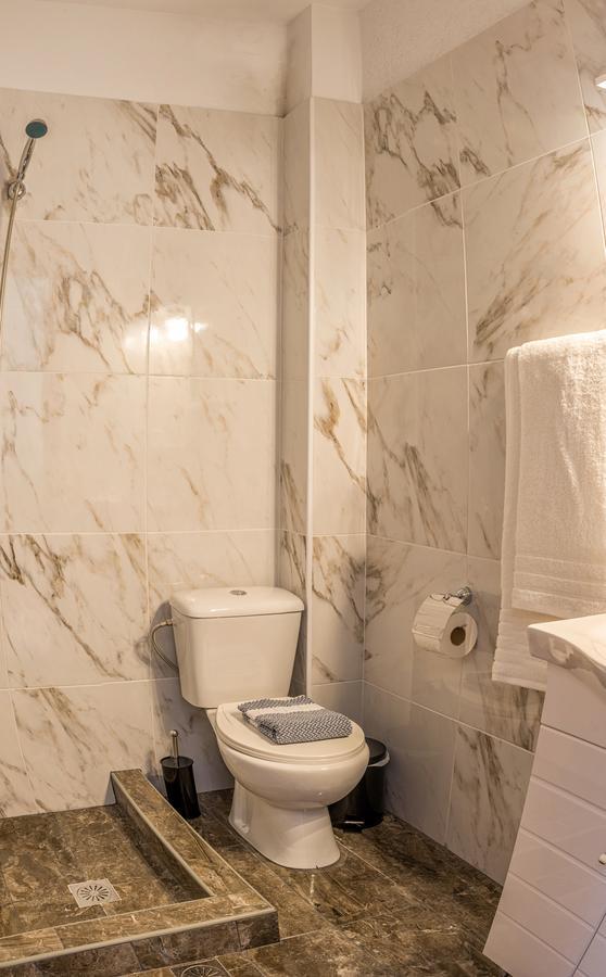 Georgalas Sun Beach Rooms Nea Kallikrateia 外观 照片