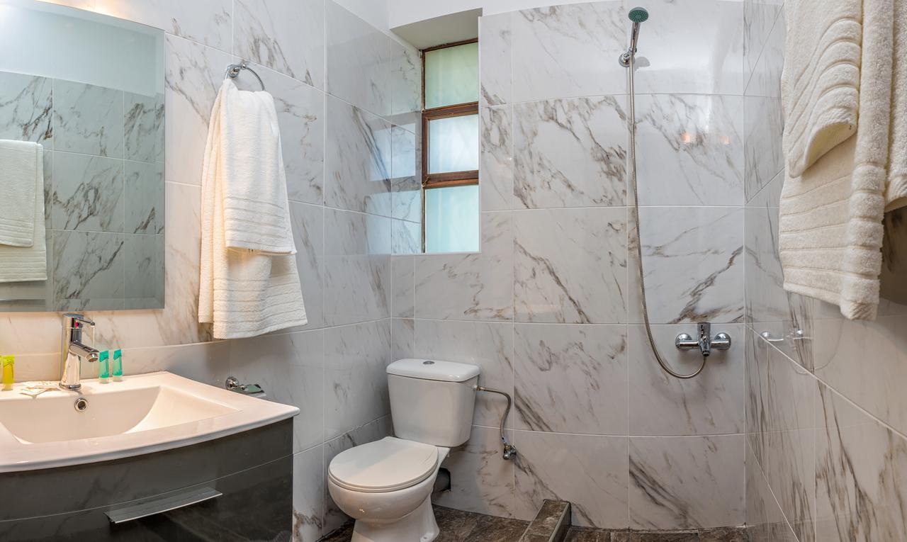 Georgalas Sun Beach Rooms Nea Kallikrateia 外观 照片