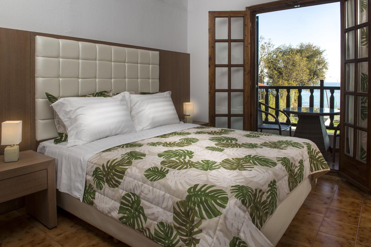 Georgalas Sun Beach Rooms Nea Kallikrateia 外观 照片