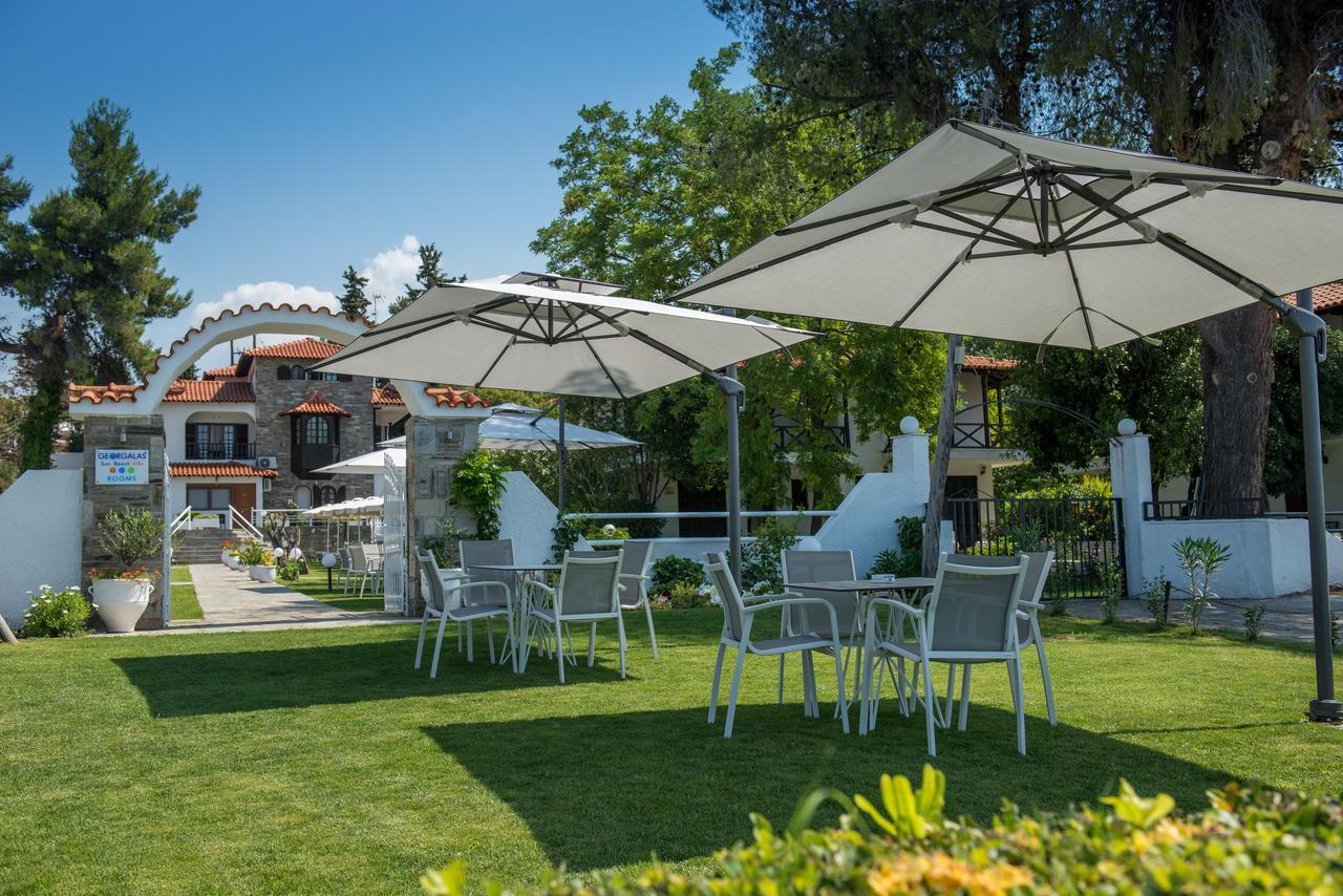 Georgalas Sun Beach Rooms Nea Kallikrateia 外观 照片