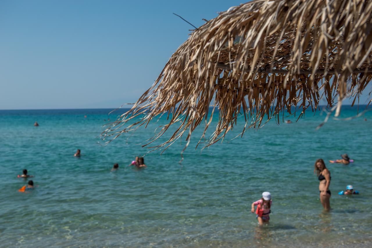 Georgalas Sun Beach Rooms Nea Kallikrateia 外观 照片